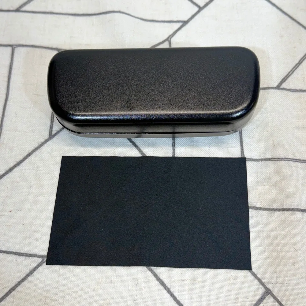 Coach Eyeglasses Case OS Black Hard Shell Clamshell with Cleaning Cloth